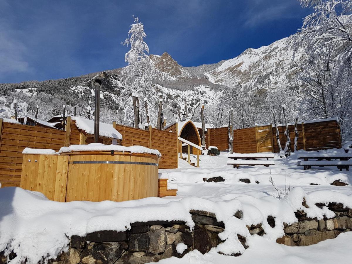 LA JARBELLE - Gîte et Spa Les Orres Exterior foto